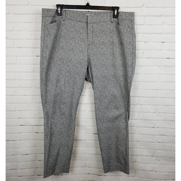 Old Navy Pants - Old Navy Pixie Ankle Chevron Trousers